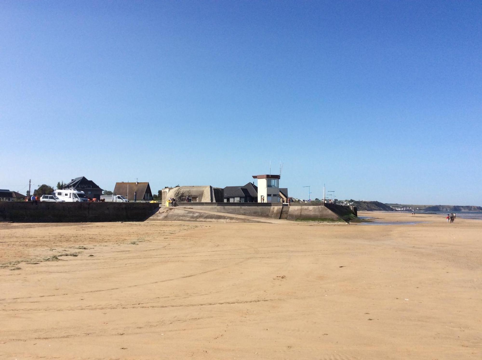 Le So Art, Grande Maison 4 Chambres, Terrain De Petanque, Grand Jardin Clos, Flipper, Babyfoot, Jeux Arcade, Ping Pong,1 Km Mer, Proche Golf, Port En Bessin, Bayeux Et Plages Du Debarquement, Adaptee Enfants Commes Exteriör bild