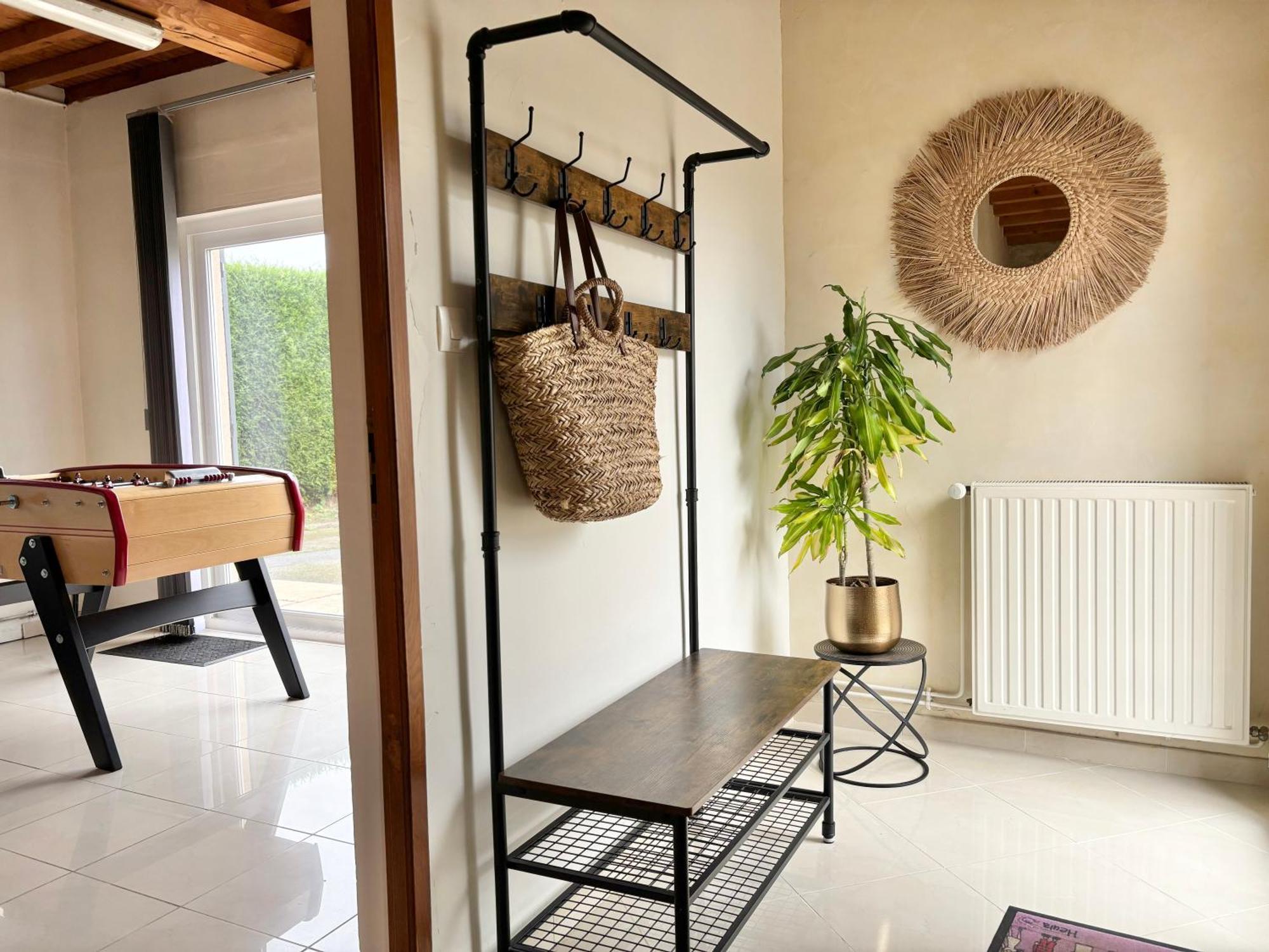Le So Art, Grande Maison 4 Chambres, Terrain De Petanque, Grand Jardin Clos, Flipper, Babyfoot, Jeux Arcade, Ping Pong,1 Km Mer, Proche Golf, Port En Bessin, Bayeux Et Plages Du Debarquement, Adaptee Enfants Commes Exteriör bild