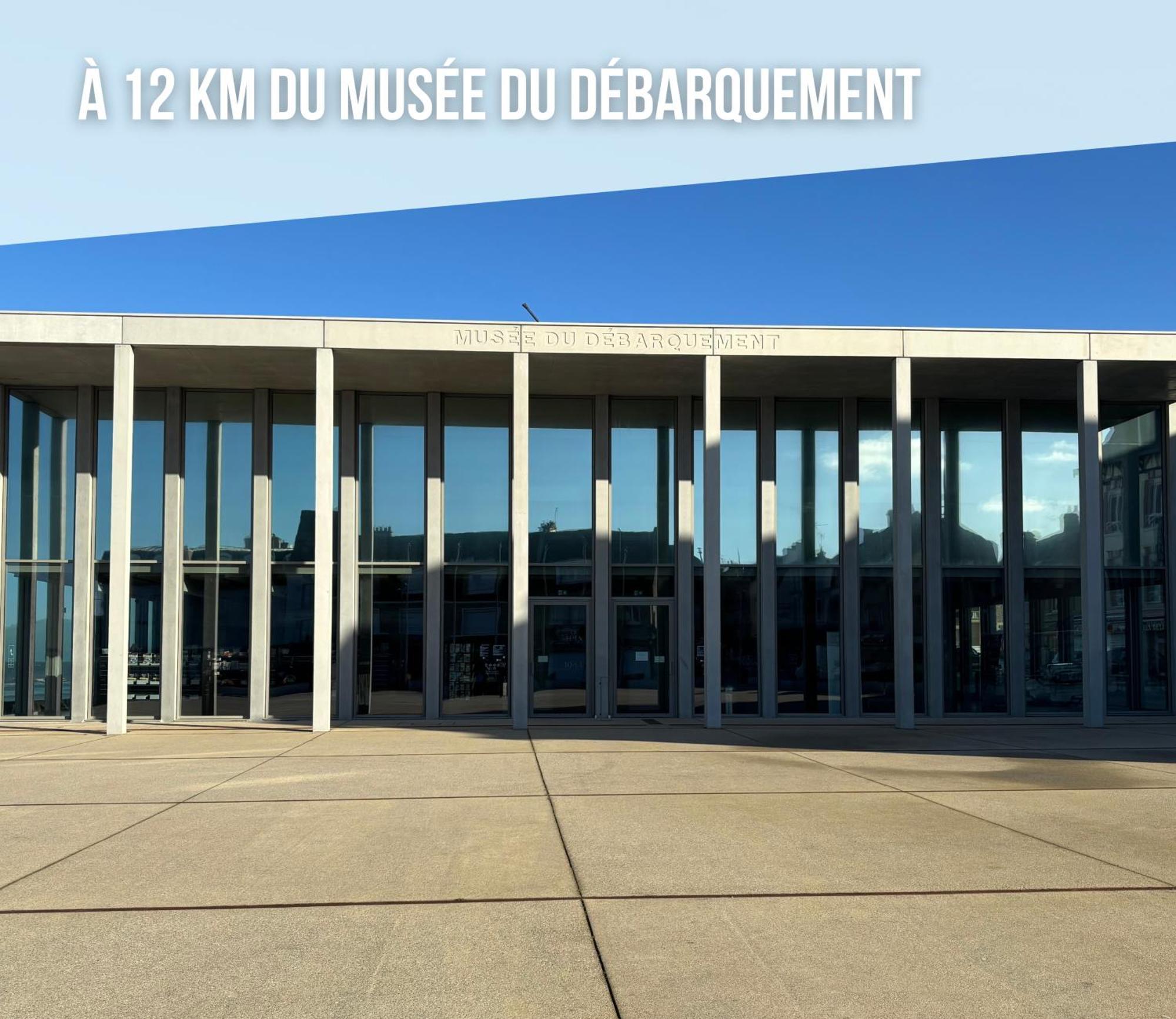 Le So Art, Grande Maison 4 Chambres, Terrain De Petanque, Grand Jardin Clos, Flipper, Babyfoot, Jeux Arcade, Ping Pong,1 Km Mer, Proche Golf, Port En Bessin, Bayeux Et Plages Du Debarquement, Adaptee Enfants Commes Exteriör bild